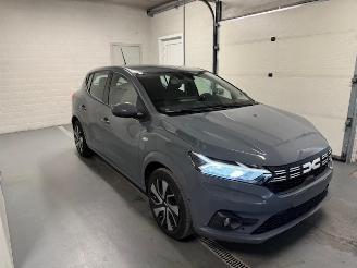 Voiture accidenté Dacia Sandero  2024/11