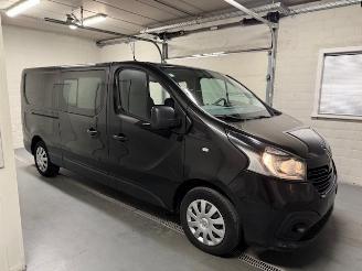 skadebil auto Renault Trafic  2019/10