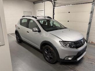 skadebil auto Dacia Sandero  2017/11