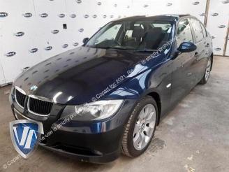 skadebil auto BMW 3-serie 3 serie (E90), Sedan, 2005 / 2011 318i 16V 2010/6