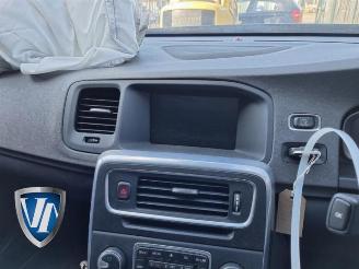 Volvo V-60 V60 I (FW/GW), Combi, 2010 / 2018 2.0 D4 16V picture 8