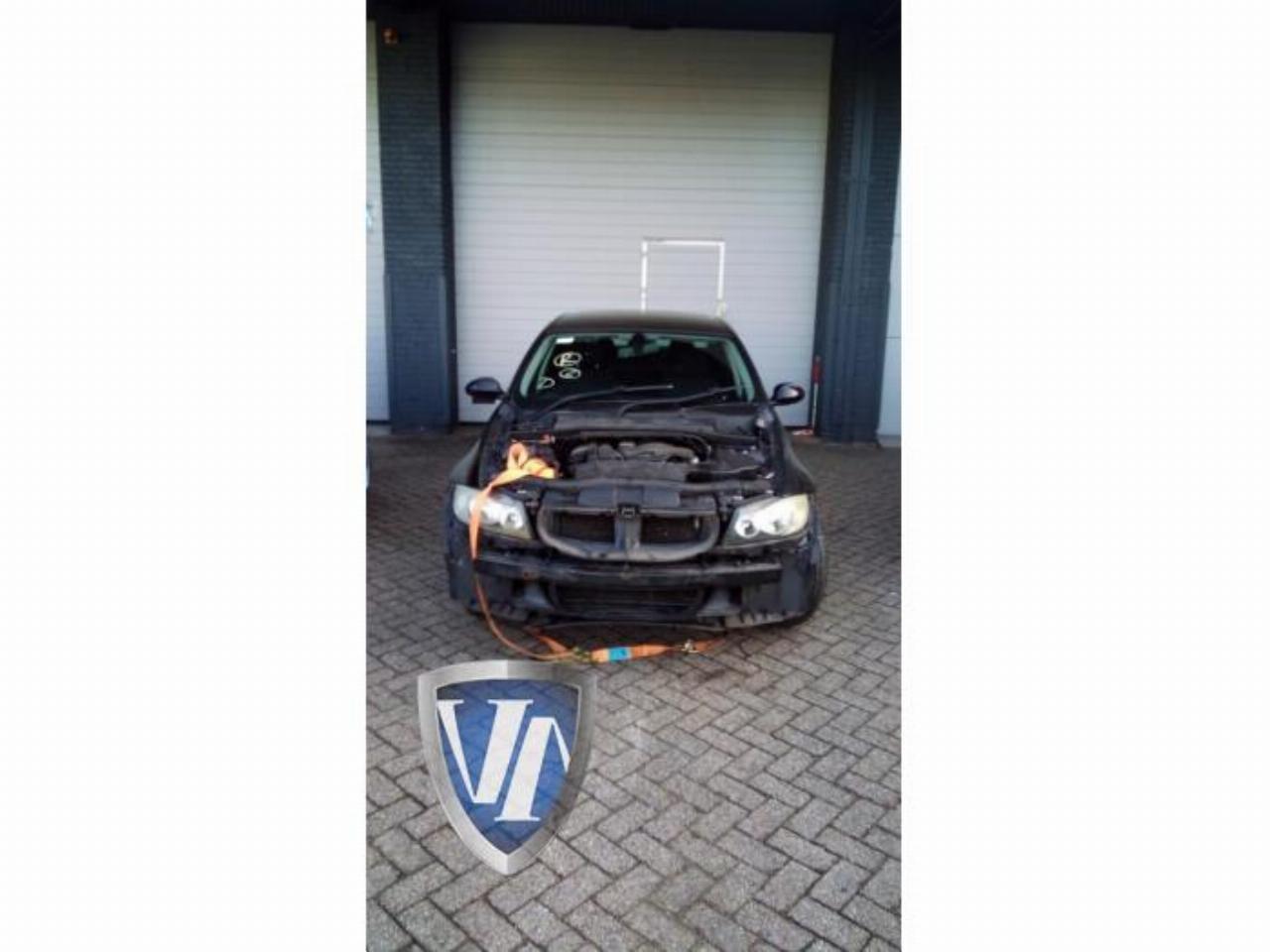 BMW 3-serie 3 serie (E90), Sedan, 2005 / 2011 320i 16V