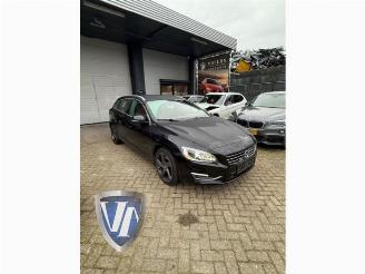  Volvo V-60 V60 I (FW/GW), Combi, 2010 / 2018 2.4 D6 20V Plug-in Hybrid AWD 2014/7
