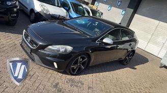 Vrakbiler auto Volvo V-40 V40 (MV), Hatchback 5-drs, 2012 / 2019 2.0 D4 16V 2015/10