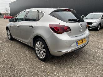 Damaged car Opel Astra 1.4T Cosmo 2012/10