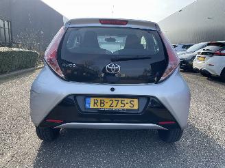 Toyota Aygo 5drs xplay picture 2
