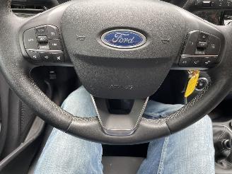 Ford Fiesta 5drs picture 11