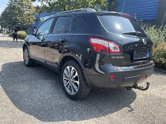 skadebil auto Nissan Qashqai 2.0 dci Aut. Awd 2010/6
