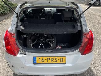 Suzuki Swift 1.2 5drs clima picture 8