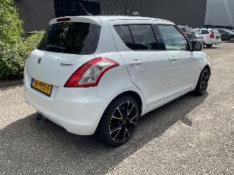 Suzuki Swift 1.2 5drs clima picture 3
