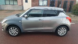 Vaurioauto  passenger cars Suzuki Swift  2022/9