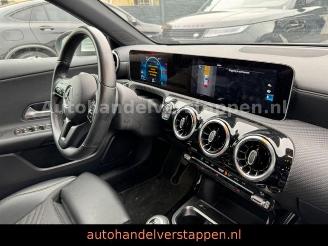 Mercedes A-klasse d DAB+ Navigation 106co2 picture 14