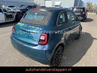 skadebil auto Fiat 500E 500 e La Prima 87KW  Cabriolet 2020/12