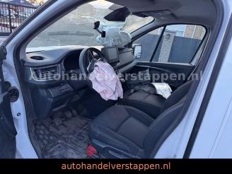 Nissan Primastar Kastenwagen L2H1 DoKa 3,0t N-Connecta picture 15