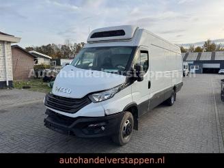 krockskadad bil auto Iveco Daily 35C18 Hi Matic XXXL Carrier Kuhlwagen 2021/11
