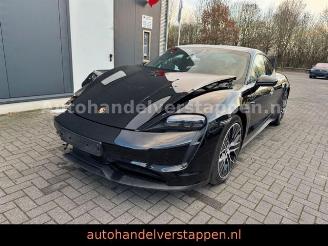 Damaged car Porsche Taycan 350KW Panorama-Glasdach Leder 20zoll 2021/10