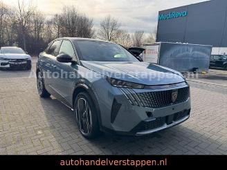 Unfallwagen Peugeot 3008 Elek 210 GT Pano Leder LED AHK 2024/11