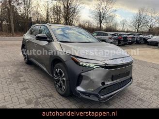 Toyota bZ4X 71,4 kWh Dynamic Business picture 3