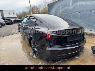Unfallwagen Tesla Model 3 AWD plaid  461KW HIGHLAND 2025/7