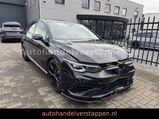 Schadeauto Volkswagen Golf VIII Lim. R 4Motion Performance Pano HUD 2023/9