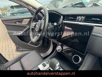 Jaguar F-Pace S P400e AWD Plug-In Hybrid picture 22