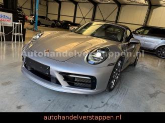 Porsche 911 Carrera 4 S Cabriolet -992- GT Silver picture 3