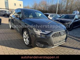 skadebil auto Audi A3 Sportback 30 TFSI Automatik Navi CAM 2022/11