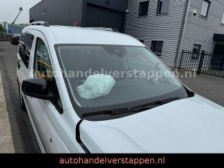 Ford   picture 8