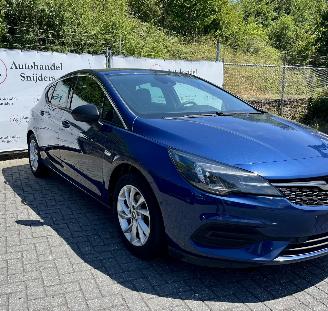 krockskadad bil auto Opel Astra Elegance 2021/6