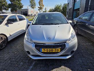 Peugeot 208 1.4 VTI Active picture 3