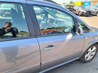 Opel Zafira Zafira (M75), MPV, 2005 / 2015 2.2 16V Direct Ecotec picture 14