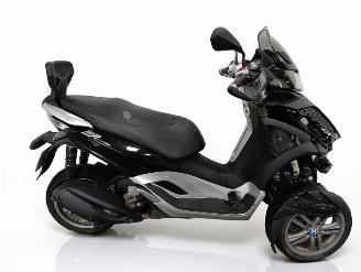 krockskadad bil bedrijf Piaggio Ml-klasse YOURBAN 2017/5