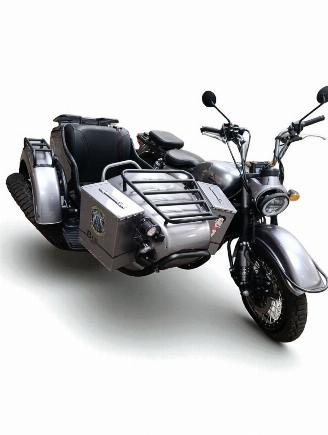 Mash  B-SIDE picture 1