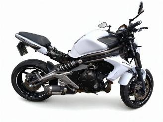 krockskadad bil motor Kawasaki ER - 6 N  2013/1