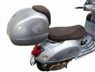 Piaggio  GTS VESPA picture 14