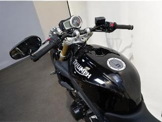 Triumph Street Triple  picture 15