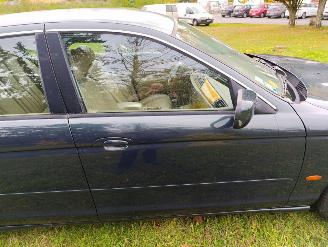 Jaguar S-type PHASE 1 3.0i -24V V6 picture 17