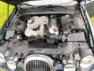 Jaguar S-type PHASE 1 3.0i -24V V6 picture 2