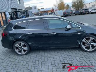 Opel Astra Astra J Sports Tourer (PD8/PE8/PF8), Combi, 2010 / 2015 1.4 Turbo 16V picture 4