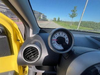 Peugeot 107  picture 13