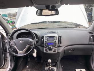 Hyundai I-30 i30 (FD), Hatchback, 2007 / 2011 2.0 CVVT 16V picture 30