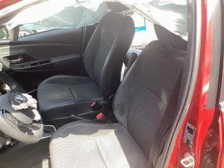 Toyota Yaris Yaris III (P13), Hatchback, 2010 / 2020 1.5 16V Hybrid picture 21