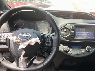 Toyota Yaris Yaris III (P13), Hatchback, 2010 / 2020 1.5 16V Hybrid picture 11