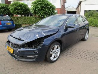 krockskadad bil auto Volvo V-60 1.6 D2 2014/10