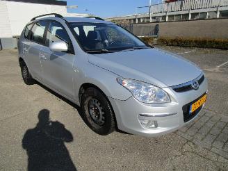 Hyundai I-30 1.6sw picture 2