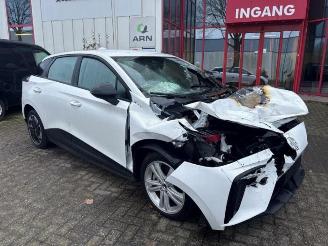 disassembly passenger cars MG 4 Electric, Hatchback, 2022 Standard 51 kWh 2023/2