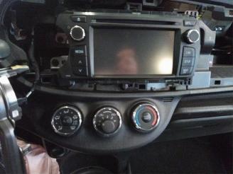 Toyota Yaris Yaris III (P13), Hatchback, 2010 / 2020 1.33 16V Dual VVT-I picture 11