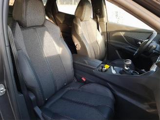 Peugeot 3008 3008 II (M4/MC/MJ/MR), MPV, 2016 1.2 12V e-THP PureTech 130 picture 12