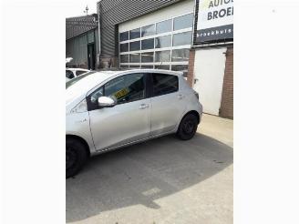 Toyota Yaris Yaris III (P13), Hatchback, 2010 / 2020 1.5 16V Hybrid picture 3