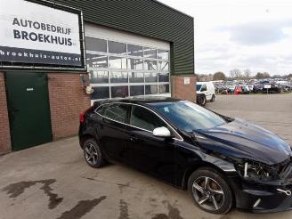Démontage voiture Volvo V-40 V40 (MV), Hatchback 5-drs, 2012 / 2019 2.0 D2 16V 2015/11